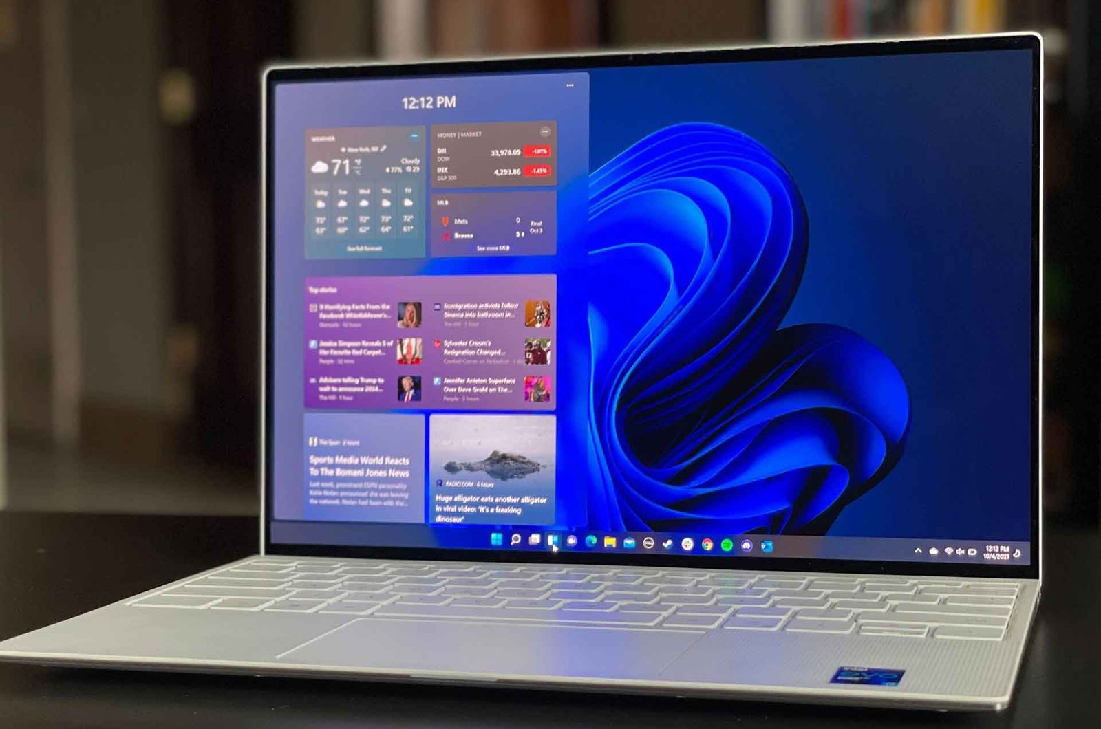 Escuchar tu propia voz a través del micrófono en Windows 11: Configuración